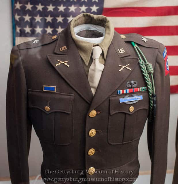 82nd Airborne General Jim Gavin's Uniform 1944 | Gettysburg Museum