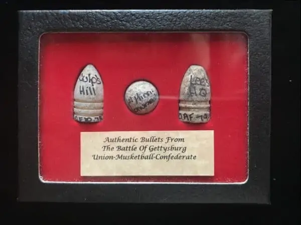 Original Gettysburg Battlefield Bullet Set With Confederate Bullet In Collectors Glass Case