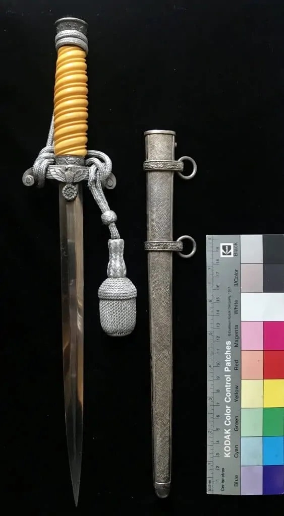 WWII German Army Officer's Dagger, full view