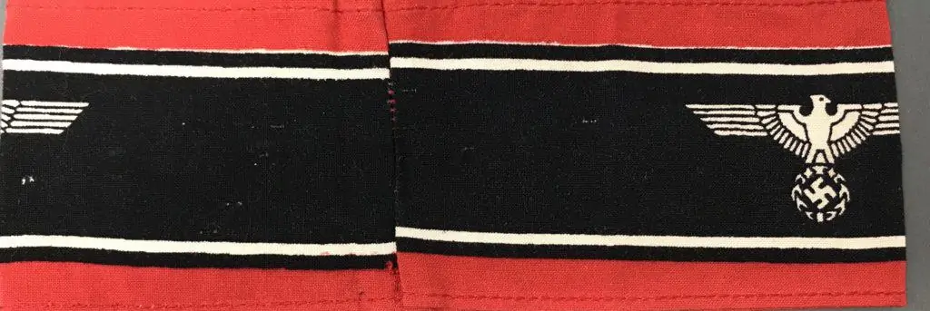 Close-up of the text on the Deutscher Volkssturm Wehrmacht armband